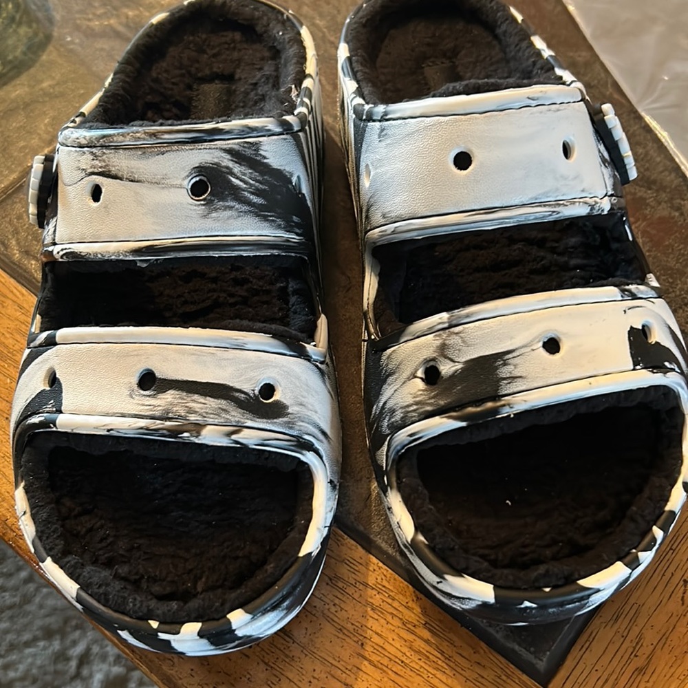 Women’s Croc Sandals